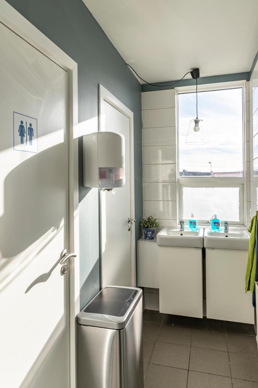 Vibrant Iceland Hostel Hafnarfjörður Екстериор снимка