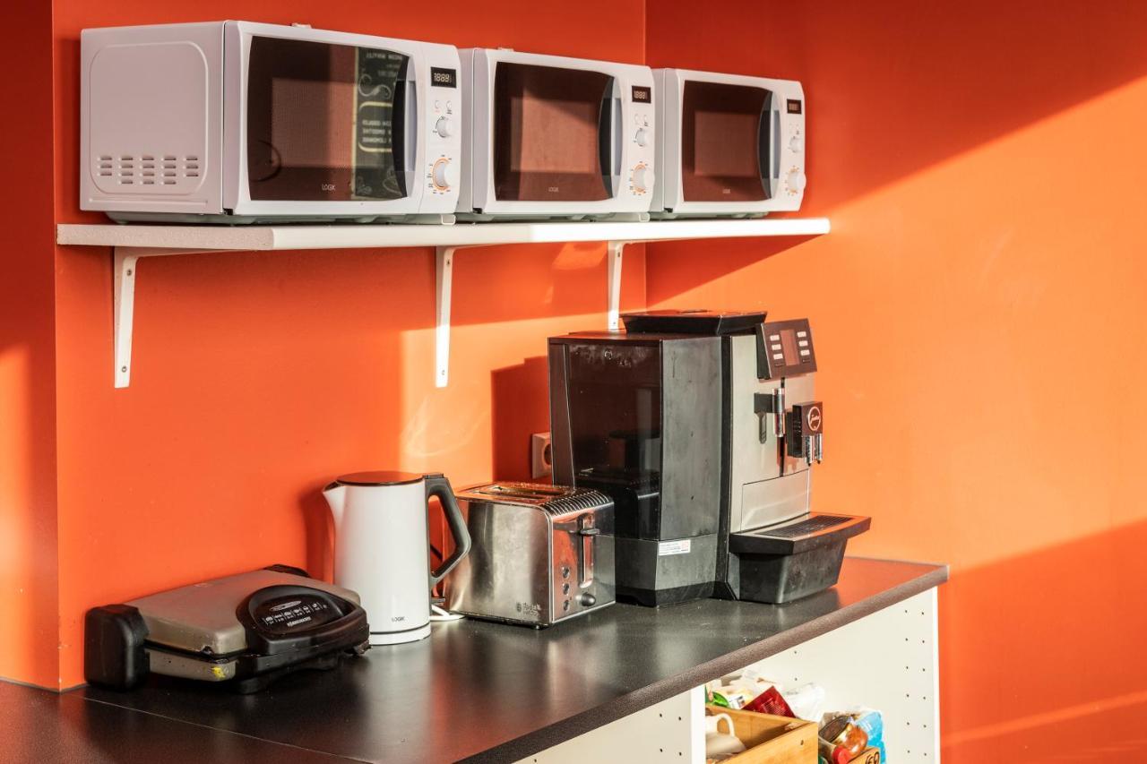 Vibrant Iceland Hostel Hafnarfjörður Екстериор снимка